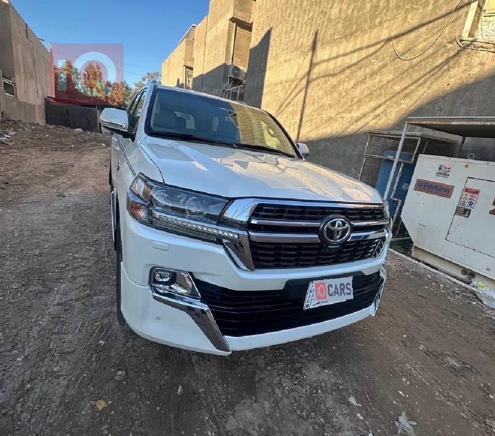 تويوتا لاندكروزر